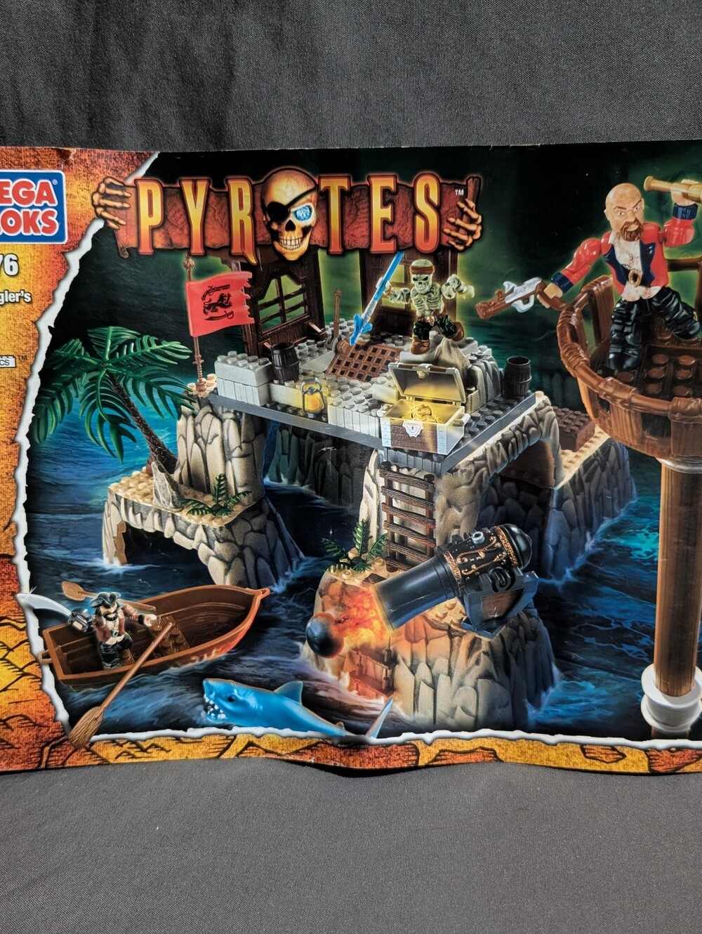 Mega Bloks Pyrates Smuggler's Fort  Set With Manual 3676 (Missing 1 Piece) 2005